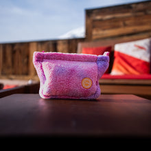 Load image into Gallery viewer, POCHETTE SHERPA ROSE
